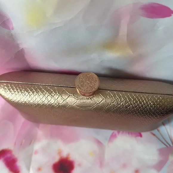 Vince Camuto Rose Gold Clutch - Picture 3 of 9